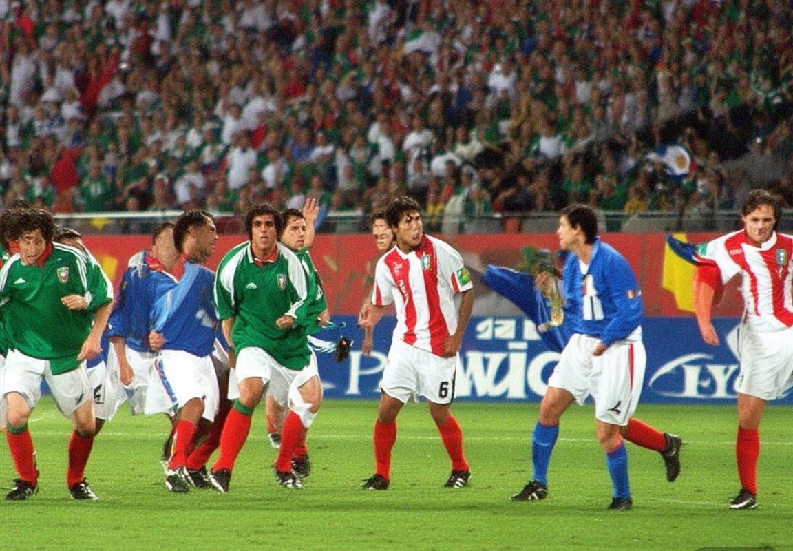 2002世界杯：墨西哥vs意大利巅峰对决回顾(图1)